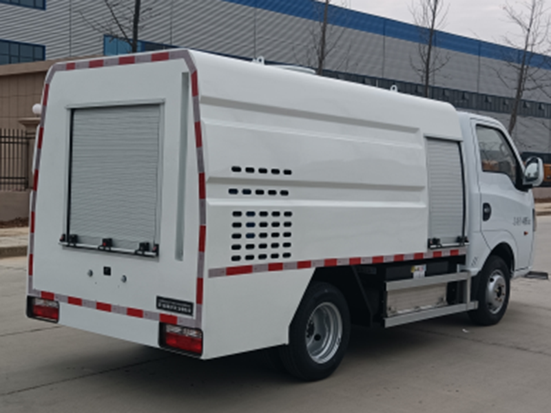 CL5041TYHBEV型纯电动路面养护车